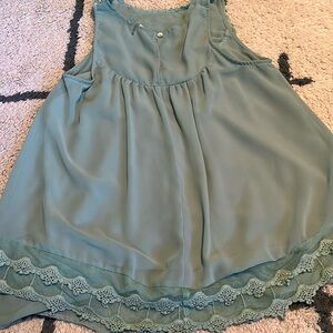 Lace detail tank top
